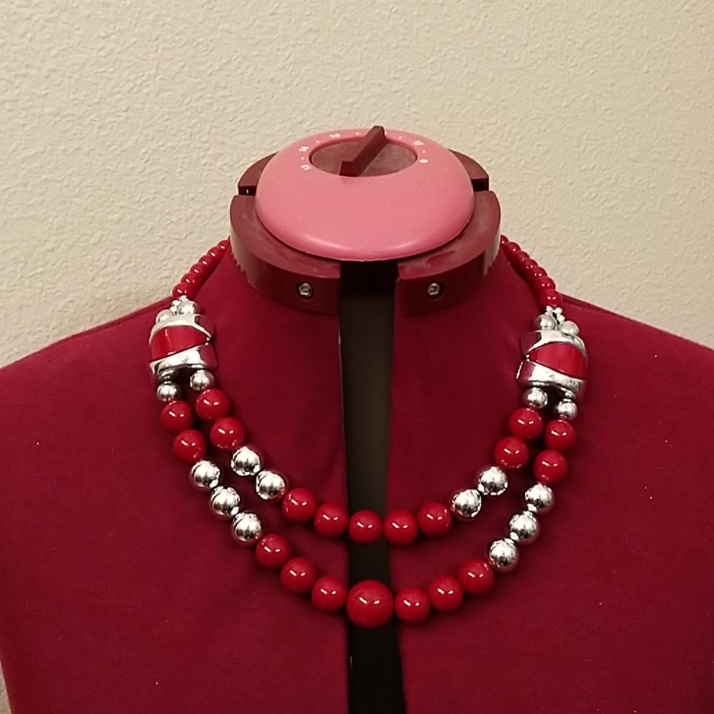 Vintage red silver bead bold necklace